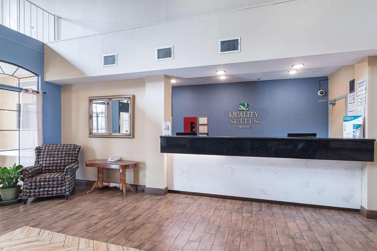 Quality Suites Temple Exterior photo